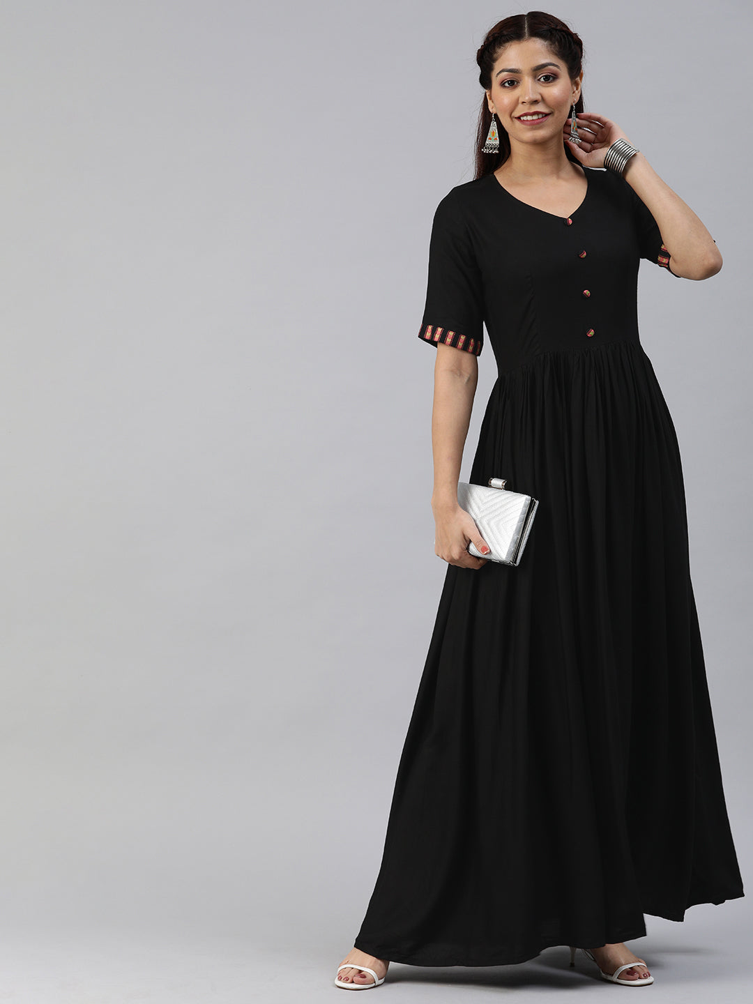 Black Gowns Online: Latest Designs of Black Gowns Shopping