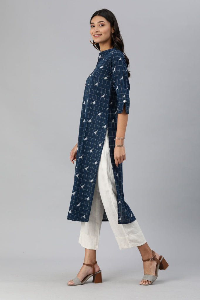 Women Navy Blue & White Woven Design Dobby Handloom Kurta